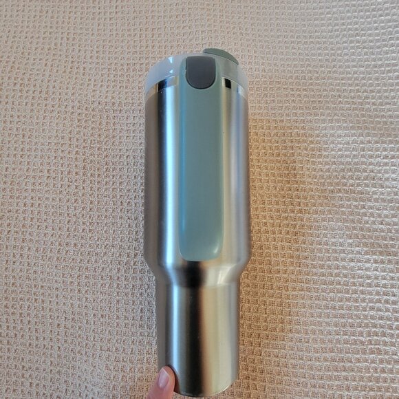 40 oz Stanley - Picture 2 of 4